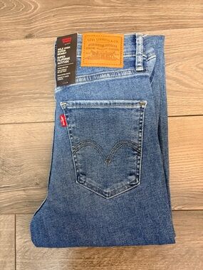 28x30 Levi's Mile High Medium Blue Skinny Jeans distressed
